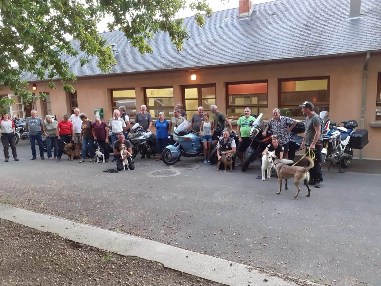 CMCAS Chartres-Orléans - sejour moto Peyrat le Chateau 2023 - Motards et chiens de recherche